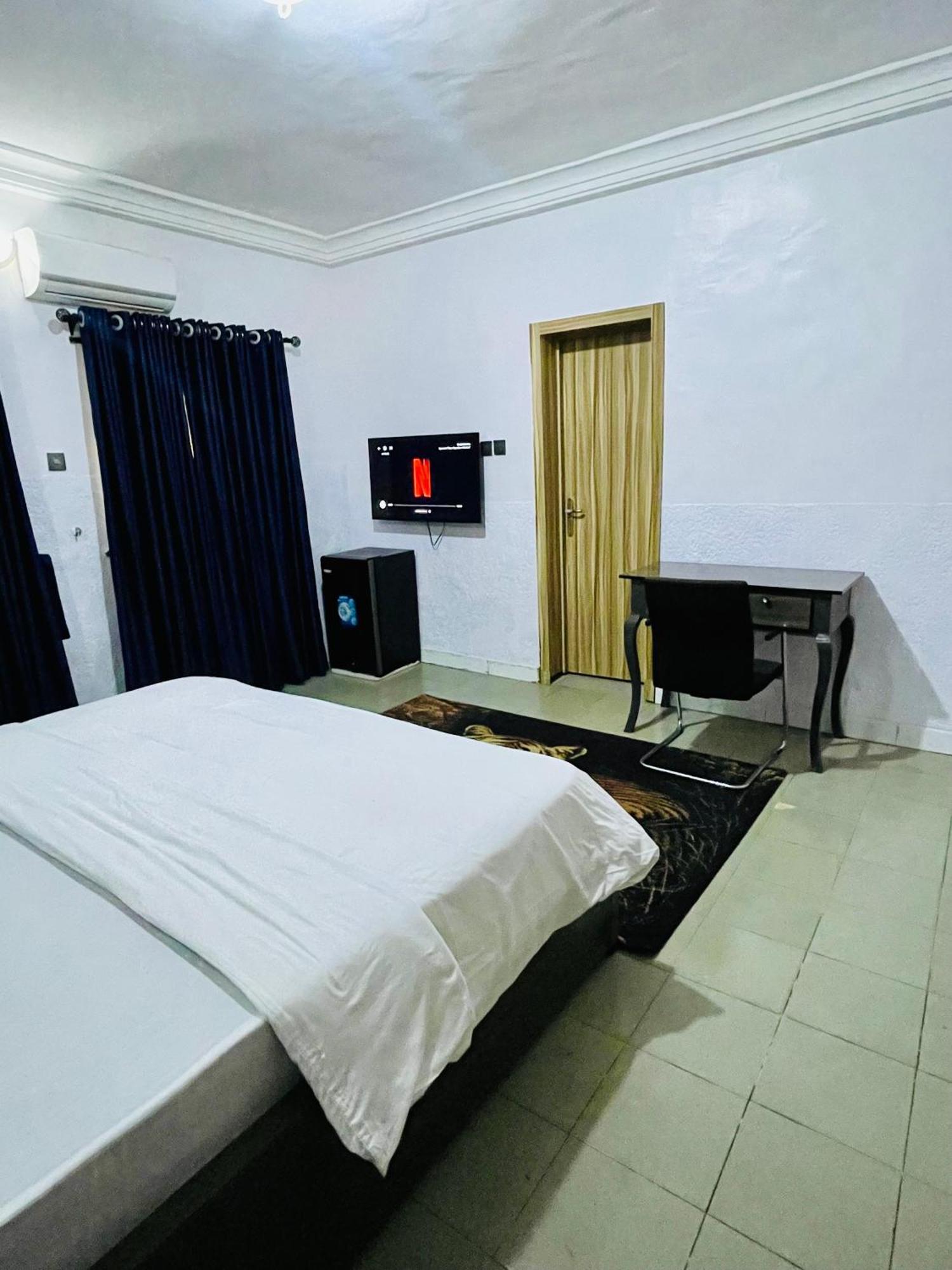 Weena Hotel & Resort 拉各斯 外观 照片